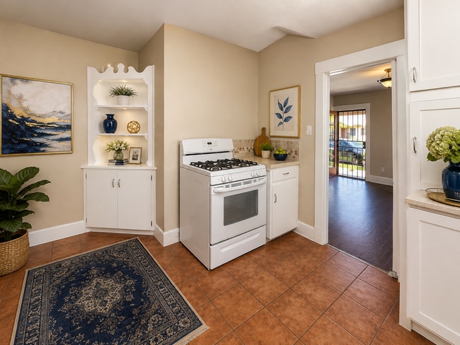 Photo - 741 Gladys Ave Unit 741