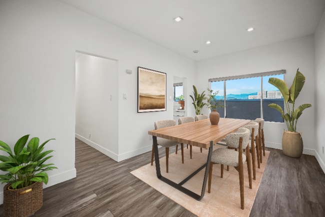 Photo - 627 Brittania St Unit 629