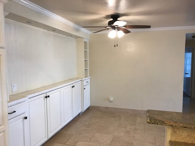Photo - Beautiful Upgraded 2 Bed / 2 Bath 1 Story ...