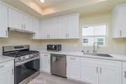 Photo - 642 W Grand Ave