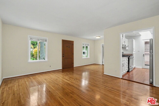 Photo - 3542 Greenwood Ave