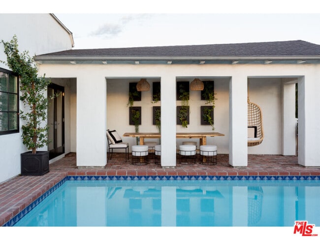 Photo - 1359 Miller Dr