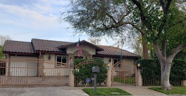 Photo - Exquisite 4 Bedroom + Office Single-Level Residence with Pool/BBQ in a Prime South-of-the-Bouleva...