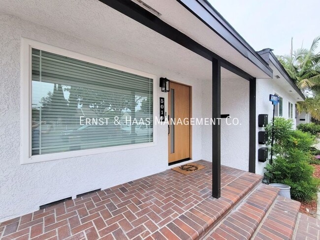 Photo - 5019 Ashworth St