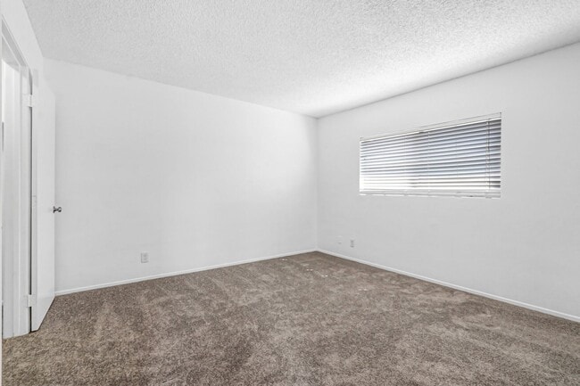 Photo - 3221 Triumph Ln Unit Apt. #1