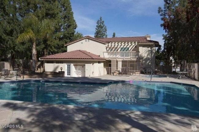 Beautiful 2 Bedroom, 2.5 Bath Townhome in ... - Beautiful 2 Bedroom, 2.5 Bath Townhome in ...