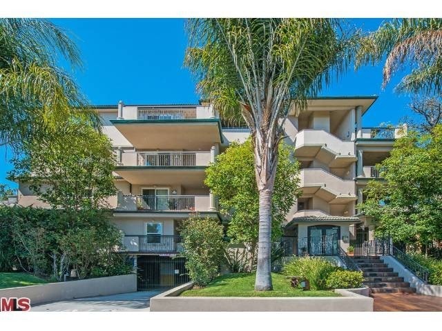 Modern Gated Building - 8121 Norton Ave