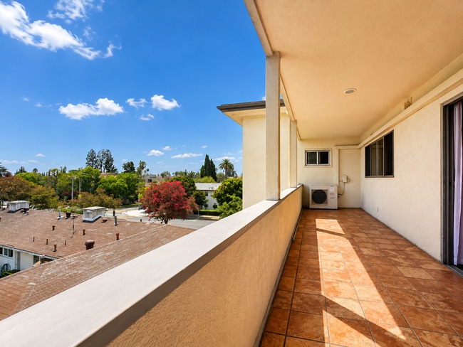 Balcony - 1299 Cordova St Unit 308