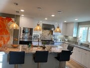 Photo - Luxurious 2 Bedroom w/ Office in La Jolla ...