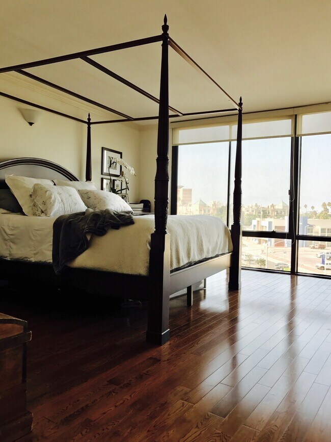 Photo - 4265 Marina City Dr Unit 601