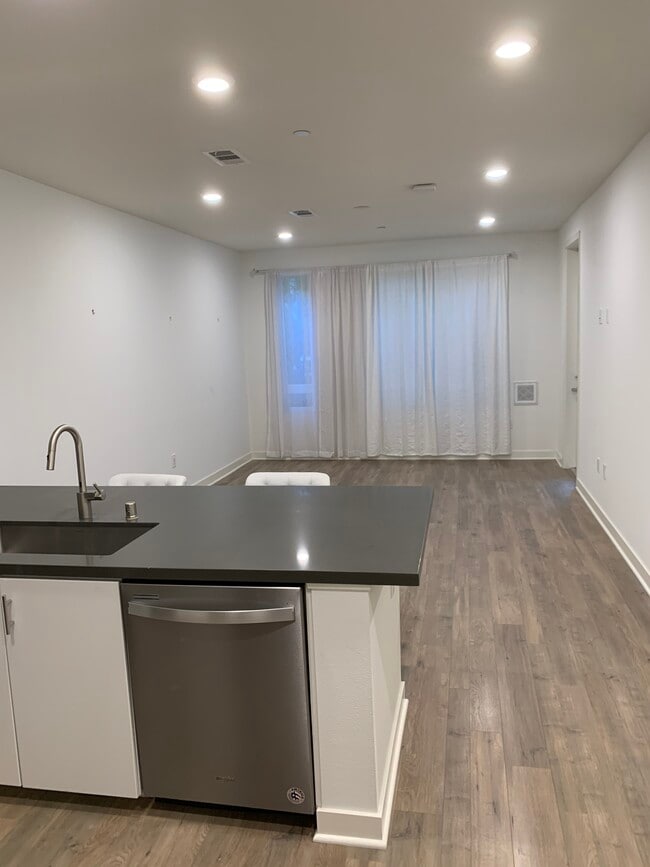 Photo - 2222 Nolita Unit Nolita