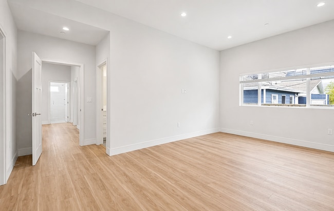 Photo - Firmona B Unit B