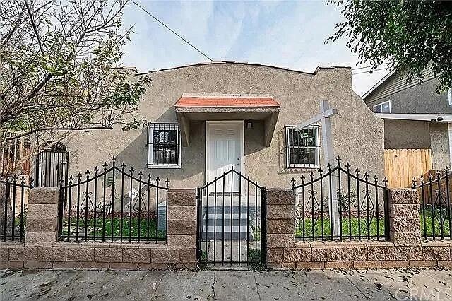 Building Photo - 803 E 89th St