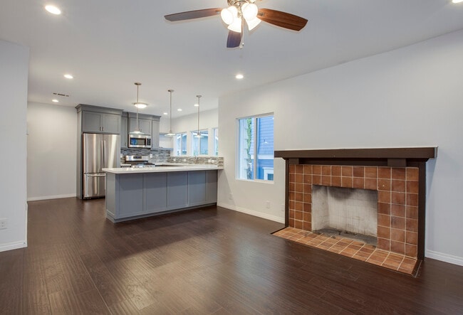 Photo - 2765 W 8th St