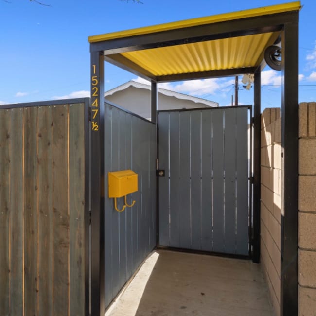 Building Photo - 15247 Binney St