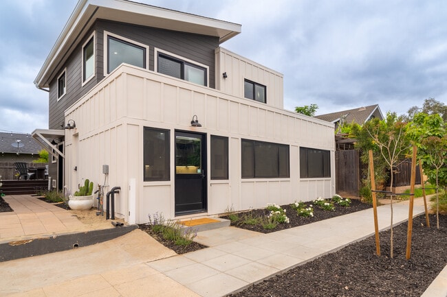 Photo - 3036 Beech St Unit Heart of South Park 1 Bed