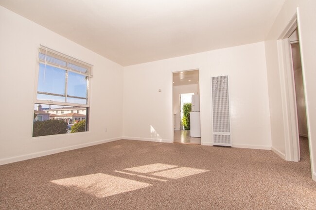 Photo - Charming 1 Bed/1 Bath - Just One Block from the Ocean in North Pacific Beach! Unit 826