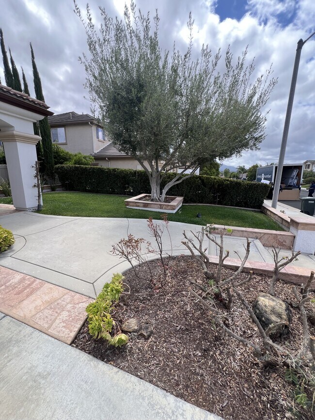 Photo - 42251 Harwick Ln