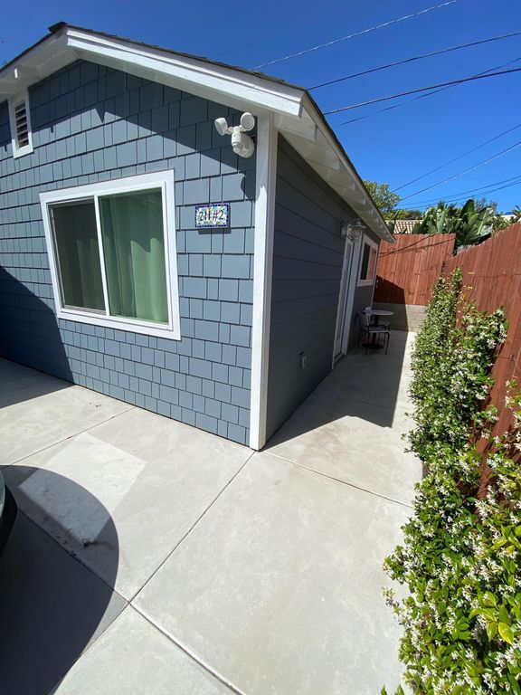 Building Photo - 211 N Sierra Ave Unit 211 N. Sierra Ave. #2