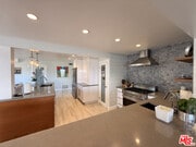 Photo - 200 Larsson St