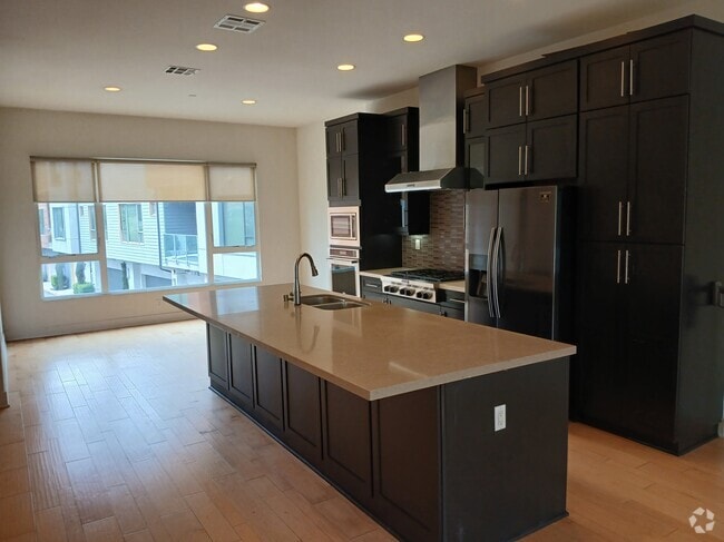 Building Photo - 139 W Live Oak Ave Unit B Rental