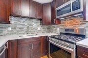 Photo - 633 W Hyde Park Blvd Unit 06