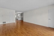 Photo - 7749-7755 Saint Bernard St