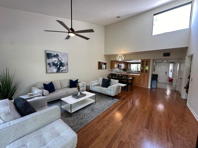 Building Photo - 166 Wimbledon Ct