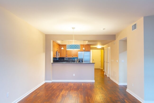 Photo - 5440 La Jolla Blvd Unit 105