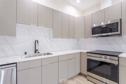 Photo - 11112 Emelita St