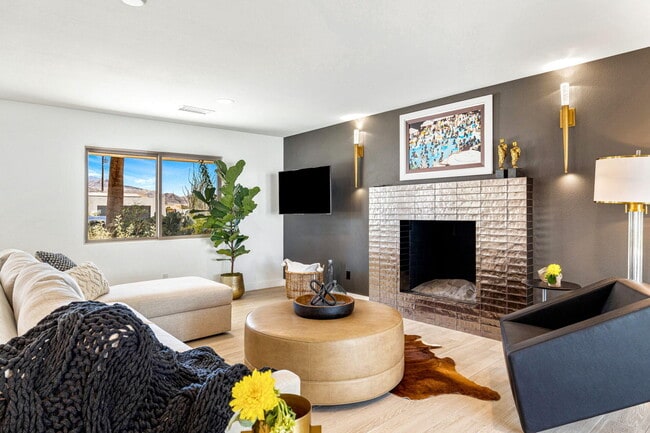 Photo - 45654 Verba Santa Dr