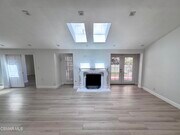 Photo - 20445 Miranda St