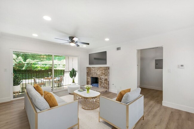 Building Photo - 117 Avenida Algodon Unit A