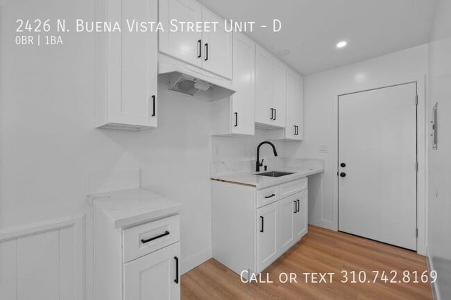 Photo - 2426 N Buena Vista St Unit D