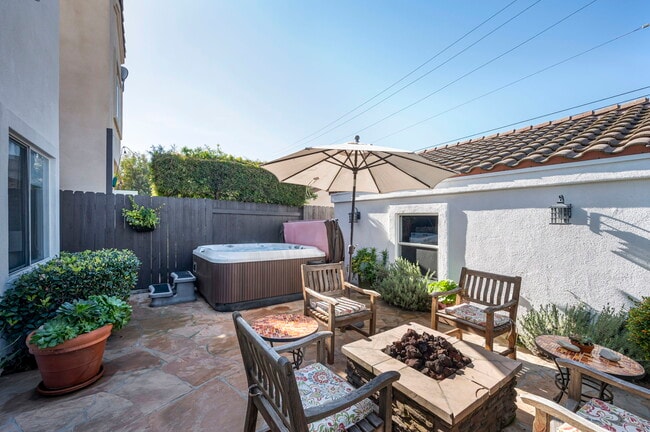 Photo - 423-411 11th St