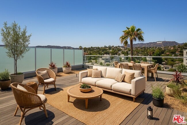 Building Photo - 5750 Hollywood Blvd Unit 733 Rental