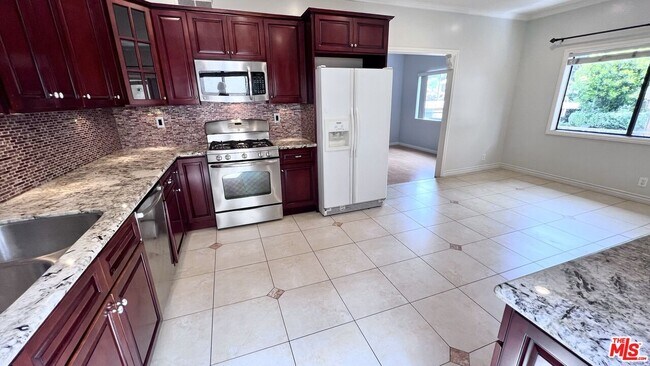 Photo - 15061 Sherman Way Unit A