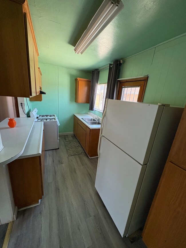 Photo - 169 Montgomery St