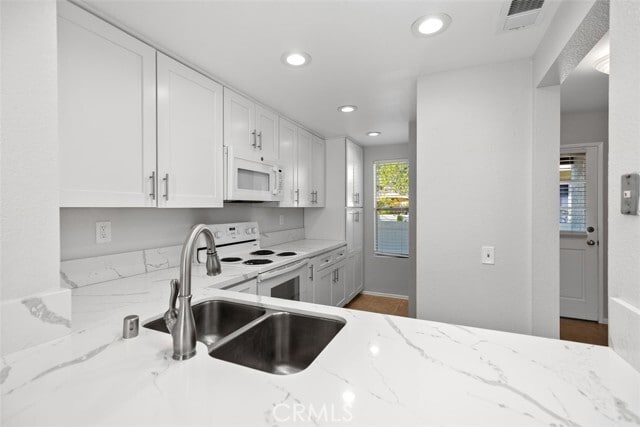 Photo - 63 Bentwood Ln