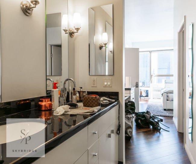 Building Photo - "Luxurious 2-Bedroom Furnished Condo with Scenic Views & Pool at 1100 Wilshire!" Unit APT 3106