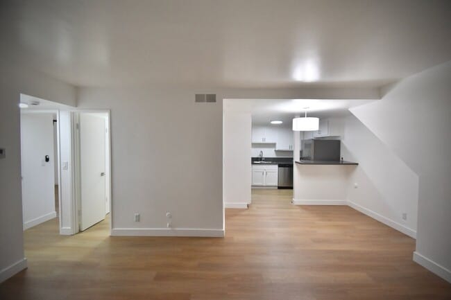 Photo - 12015 Burbank Blvd Unit 02