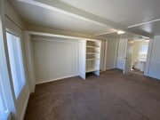 Photo - cla215* Unit 130a