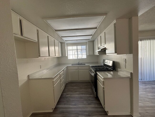 Photo - Orange Grove, 1232-1234 Unit 1232  #101