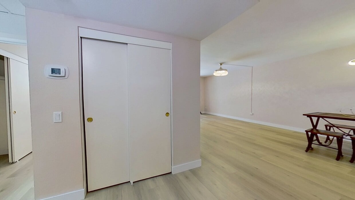 3D Tour - 421 La Fayette Park Pl Unit 216