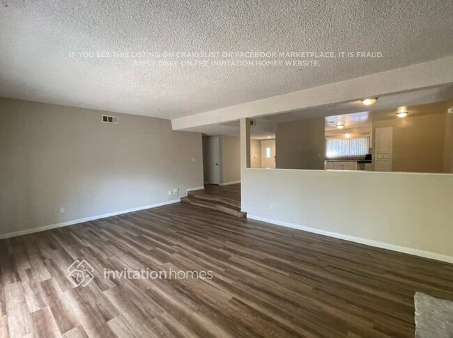 Photo - 20647 Hatton St