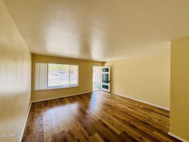 Photo - 44101 Rodin Ave