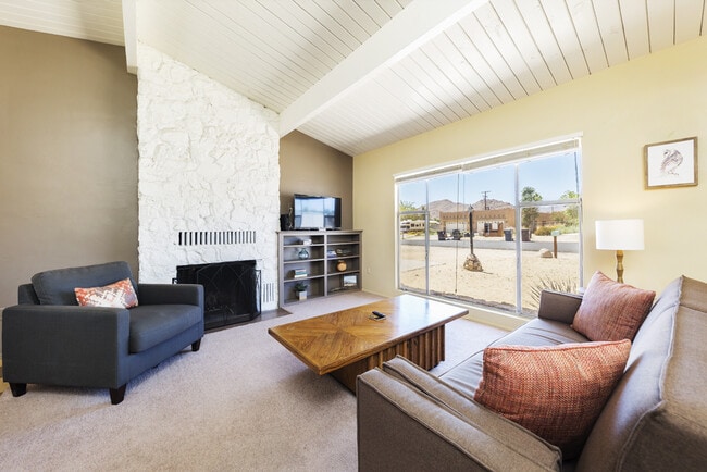 Photo - Cozy 2 bed/1 Bath house-UNFURNISHED **