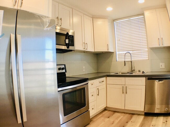 Photo - Westwood-Beverly Hills area the well-known Wilshire Selby West