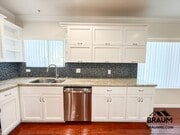 Photo - 332 S Virgil Ave Unit 403