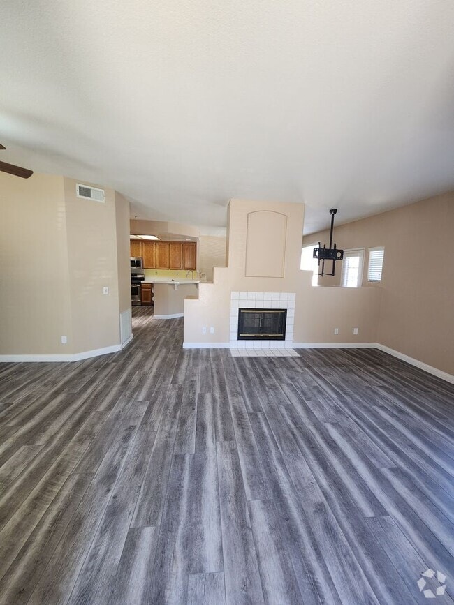 Building Photo - Gorgeous & Spacious 3Bd/2.5Ba, 1,679 SqFt,... Rental